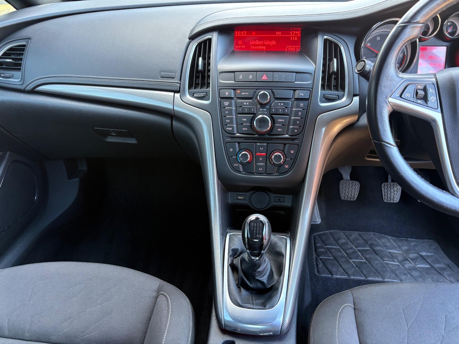 Used Vauxhall Cascada 2014 for sale - 76189735: Photo 22