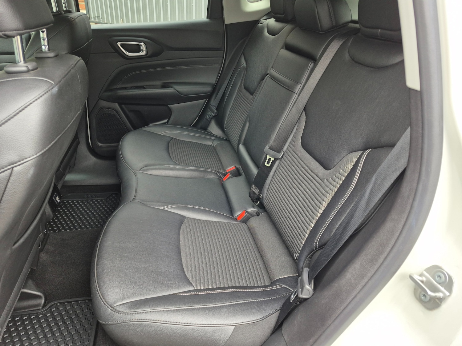 Used Jeep Compass 2023 for sale - 76897144: Photo 8