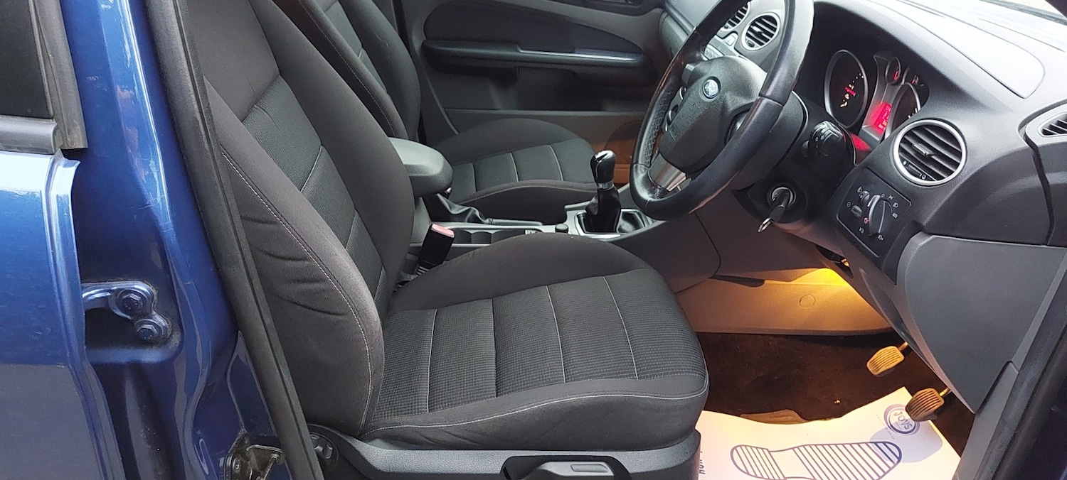 Used Ford Focus 2008 for sale - 76309760: Photo 10