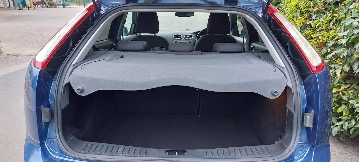 Used Ford Focus 2008 for sale - 76309760: Photo 17