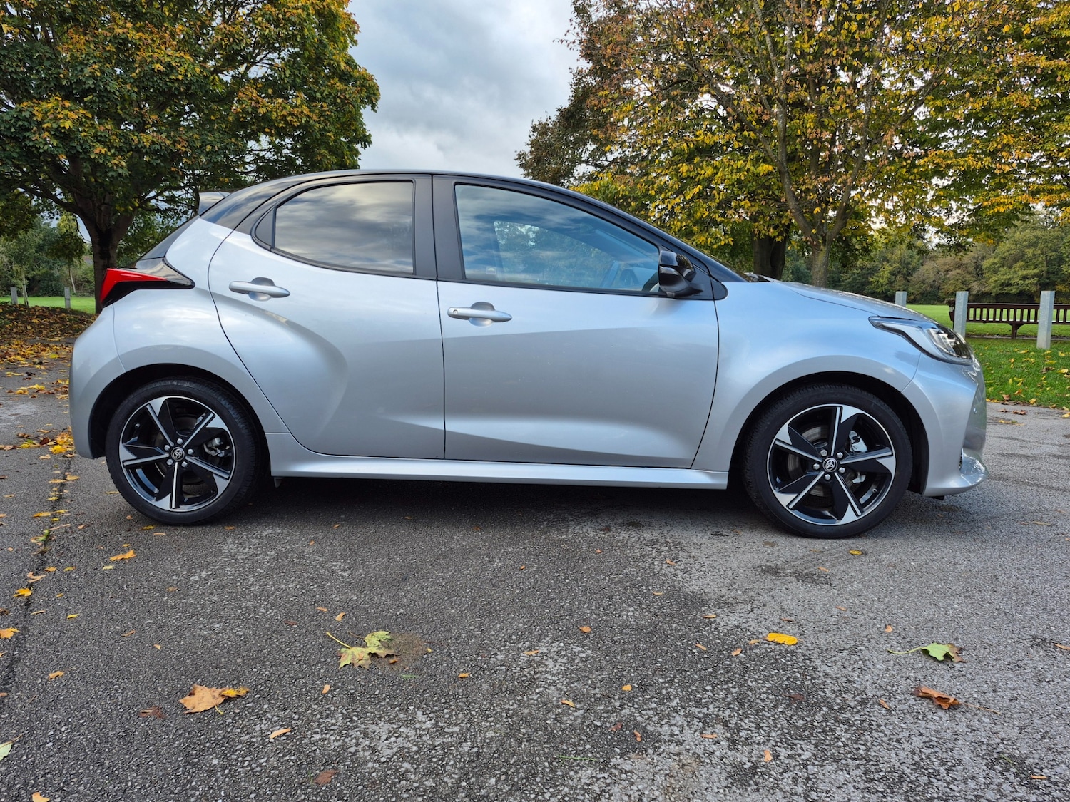 Used Toyota Yaris 2024 for sale - 76358293: Photo 2