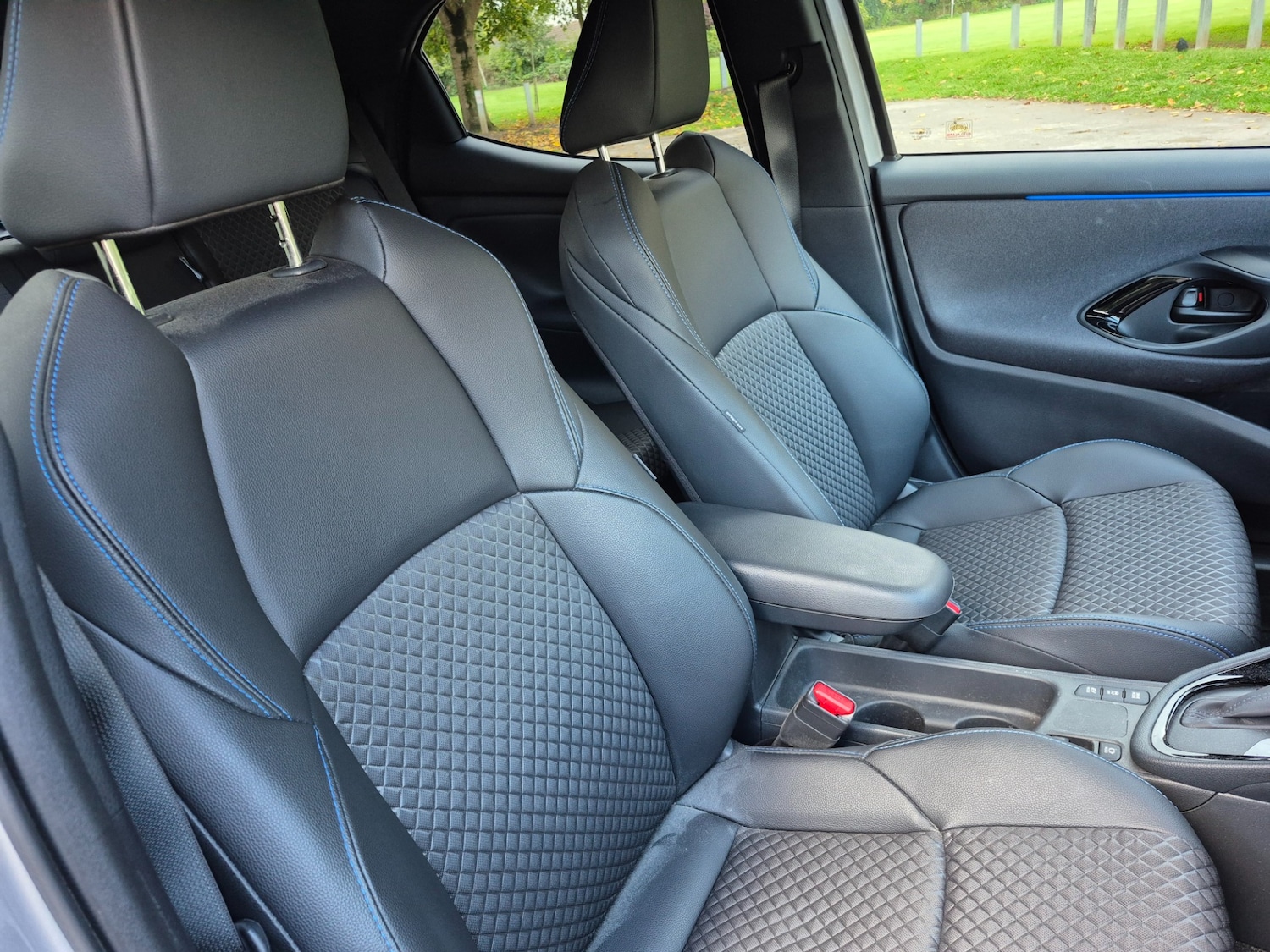 Used Toyota Yaris 2024 for sale - 76358293: Photo 8
