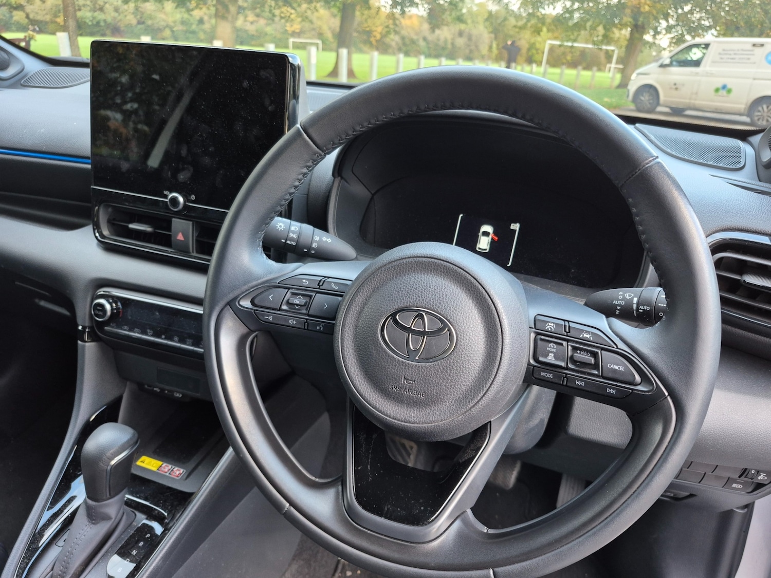 Used Toyota Yaris 2024 for sale - 76358293: Photo 9