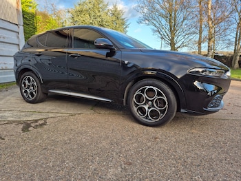 2023 (73) - 1.5 MHEV Ti 5dr Auto