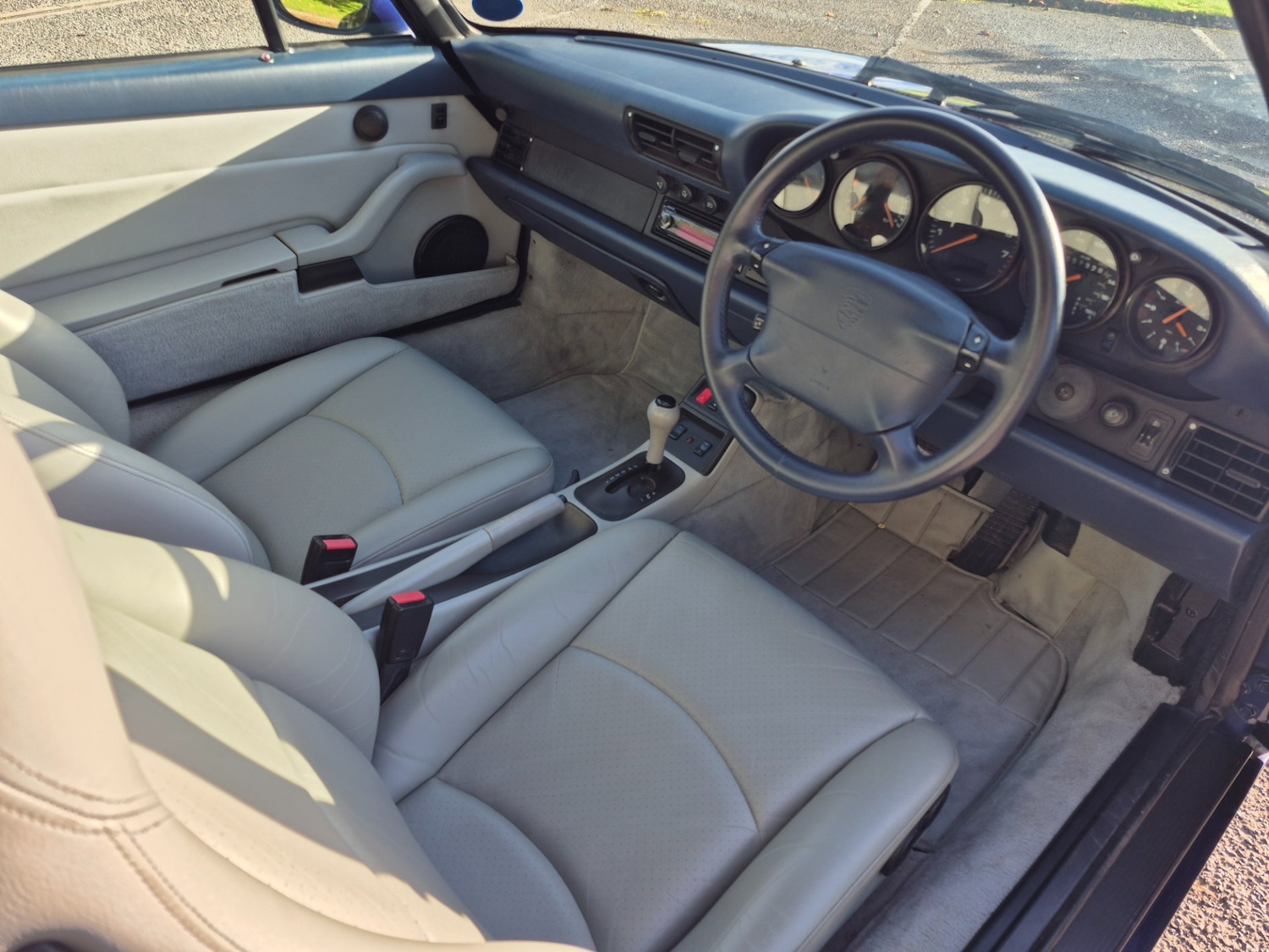 Used Porsche 911 1994 for sale - 76963665: Photo 27