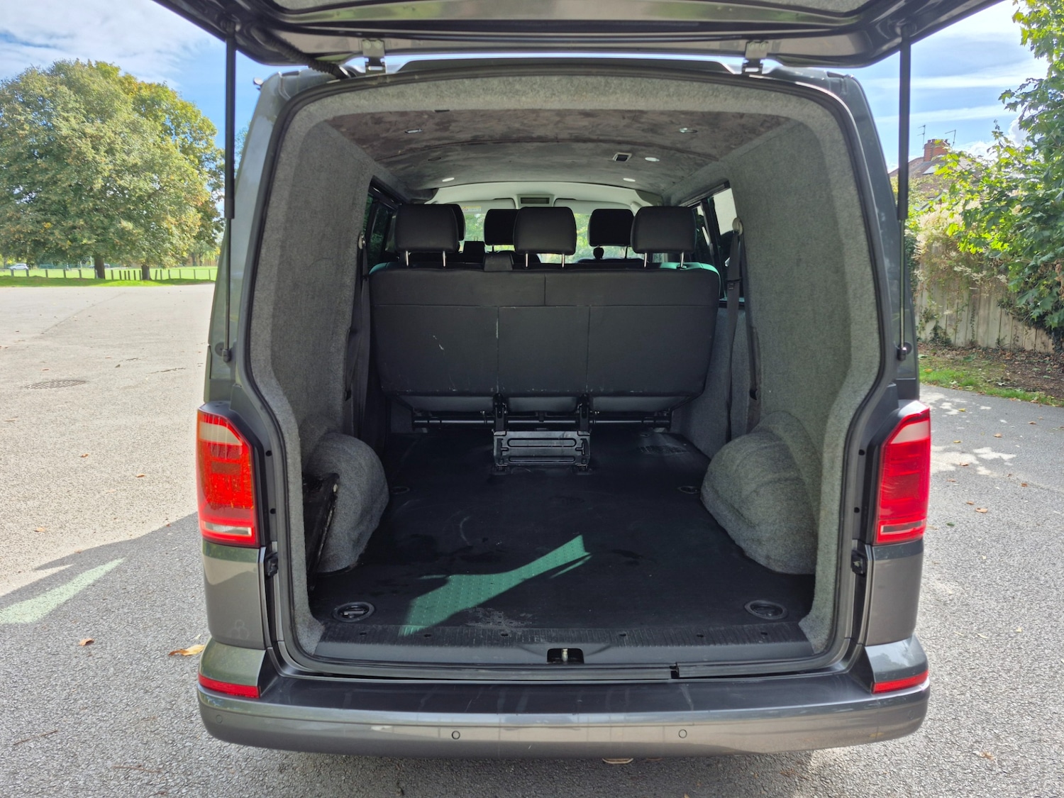 Used Volkswagen Transporter 2018 for sale - 76379236: Photo 5