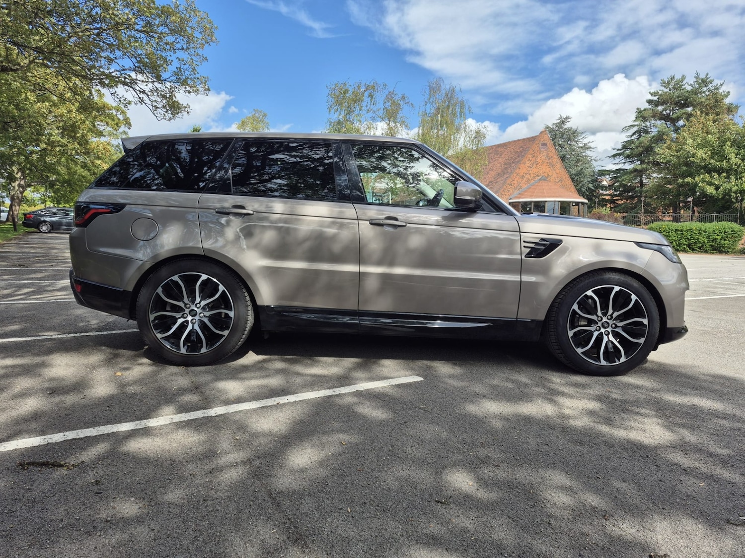 Used Land Rover Range Rover Sport 2022 for sale - 75925681: Photo 2