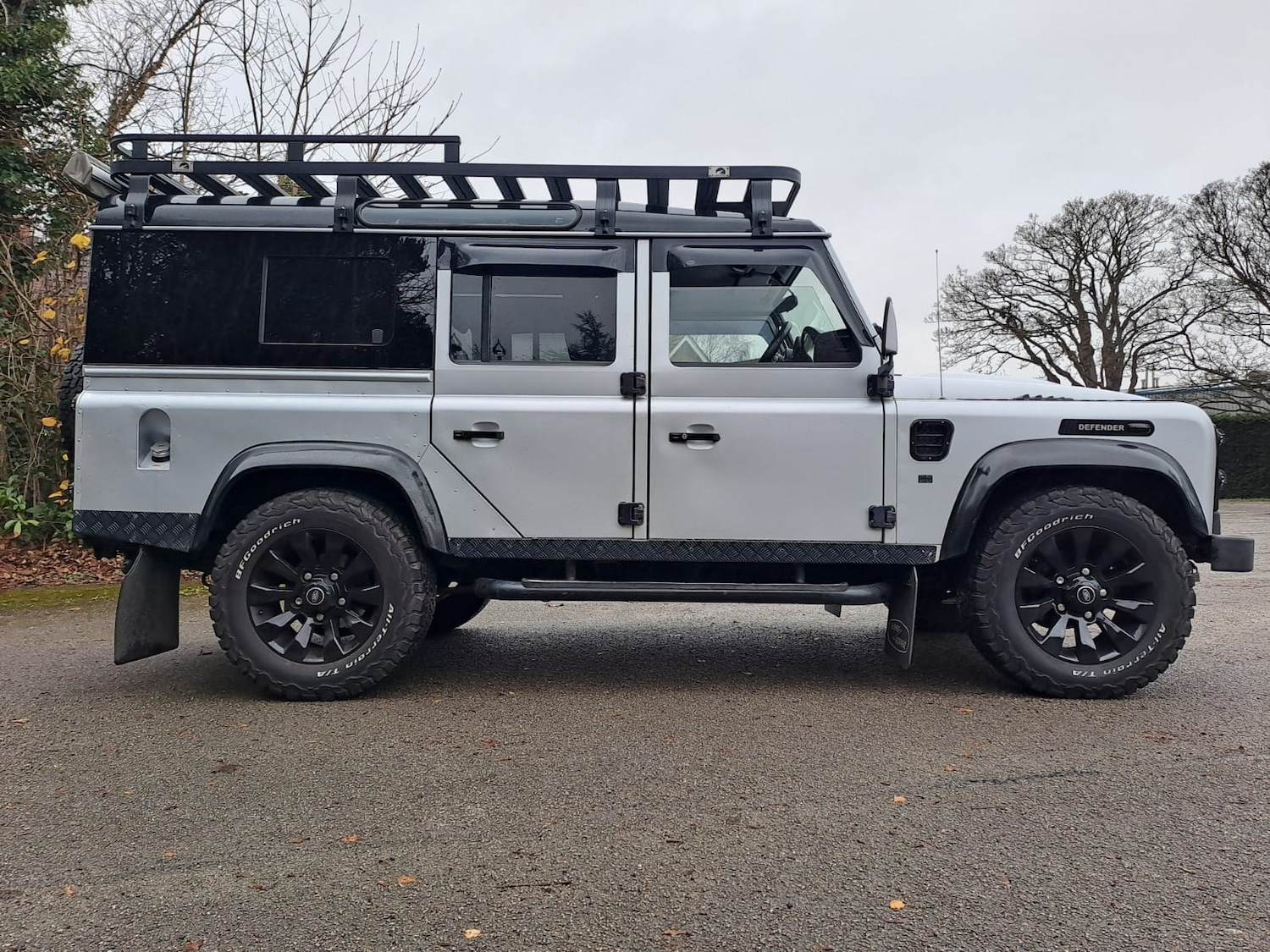 Used Land Rover Defender 2019 for sale - 76511203: Photo 2