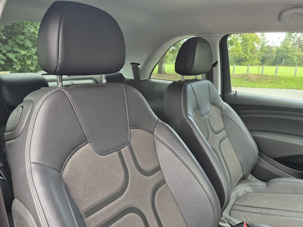 Used Vauxhall ADAM 2016 for sale - 75987377: Photo 8