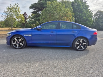 Used Jaguar XE 2018 for sale - 79542166: Photo