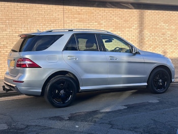 Used Mercedes-Benz M Class 2014 for sale - 76369284: Photo