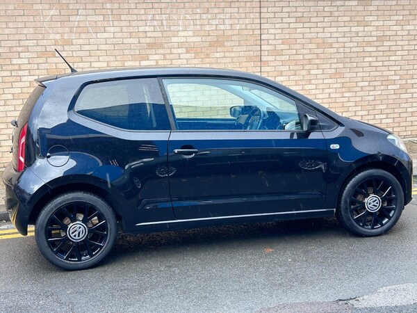 Used Volkswagen up! 2013 for sale - 76334710: Photo 3