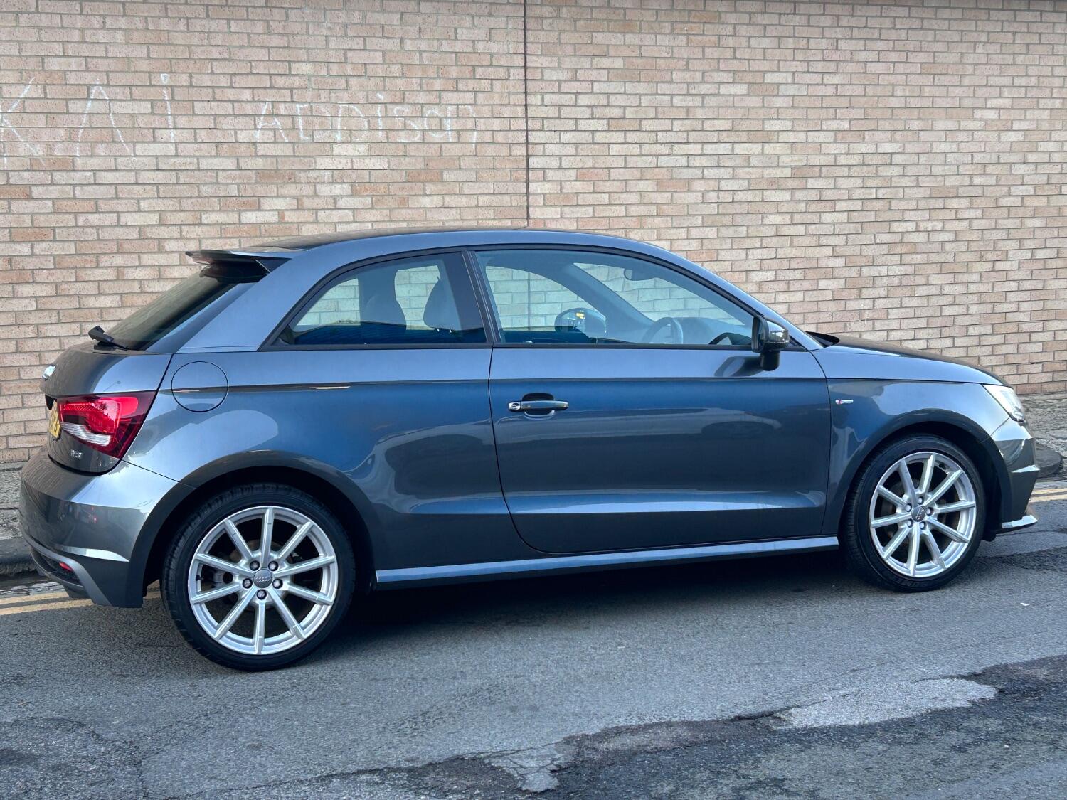 Used Audi A1 2018 for sale - 76402182: Photo 3