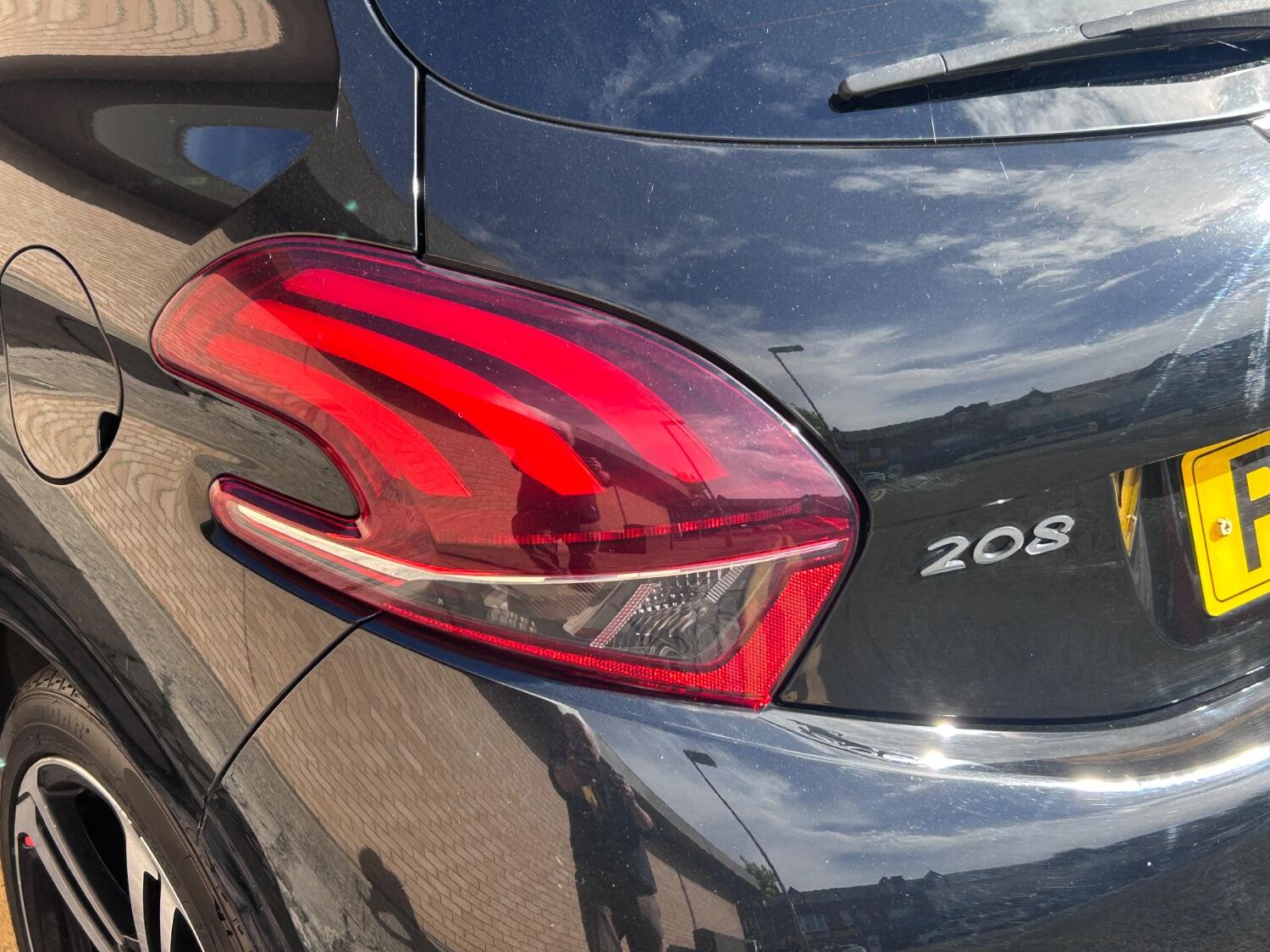 Used Peugeot 208 2017 for sale - 76794028: Photo 14