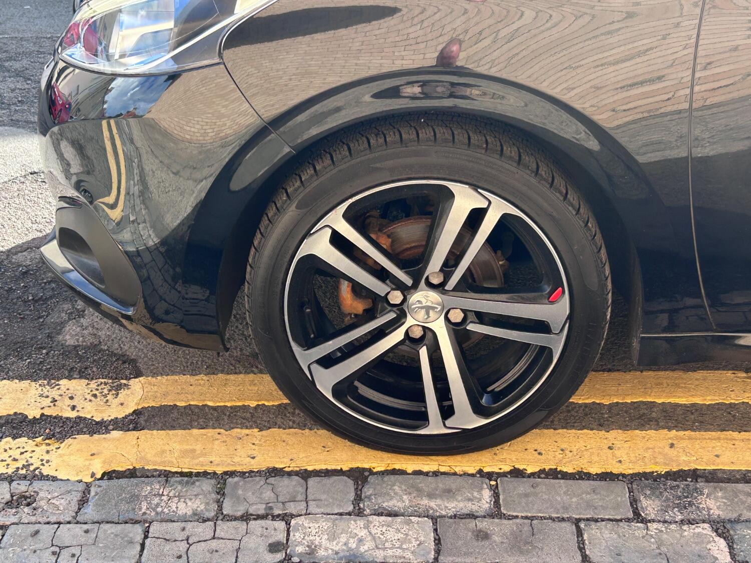 Used Peugeot 208 2017 for sale - 76794028: Photo 18