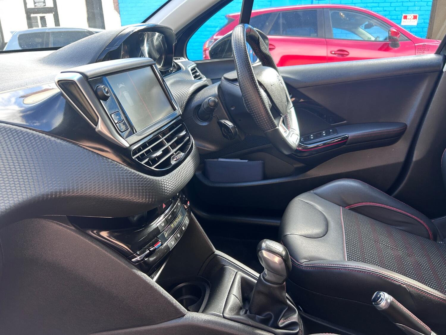 Used Peugeot 208 2017 for sale - 76794028: Photo 36