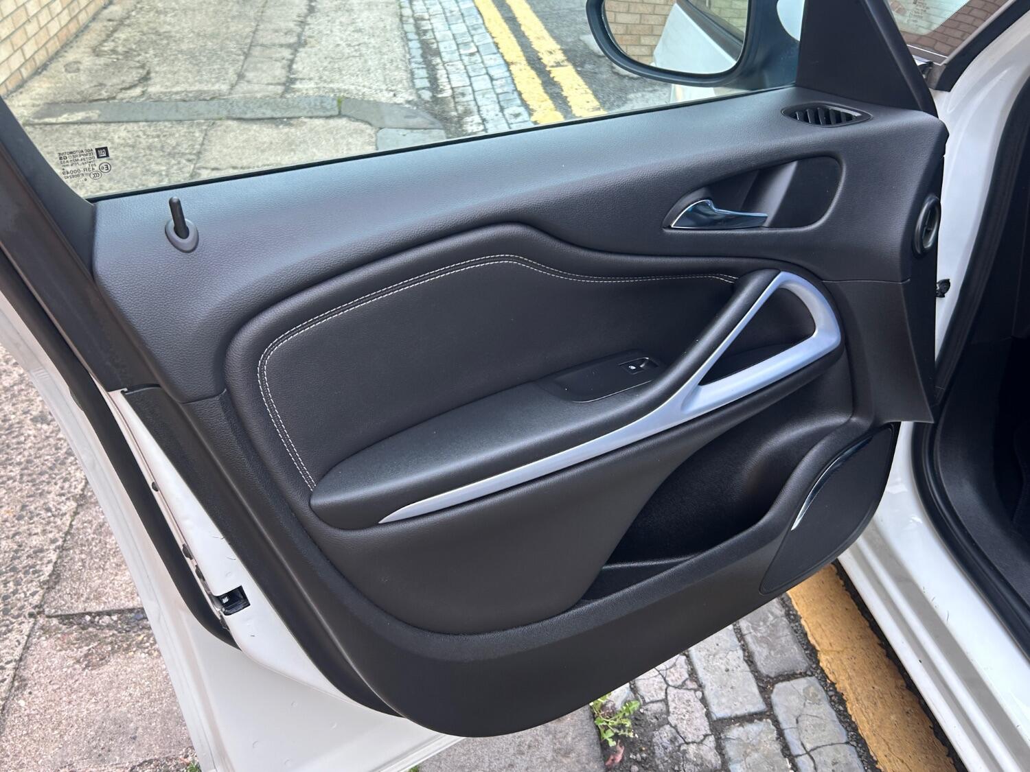 Used Vauxhall Zafira Tourer 2016 for sale - 76134051: Photo 47