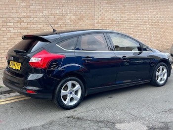 Used Ford Focus 2014 for sale - 76134048: Photo 4