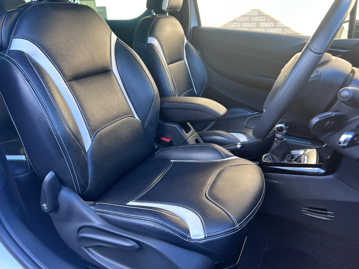 Used Citroen DS3 2013 for sale - 76186646: Photo 28