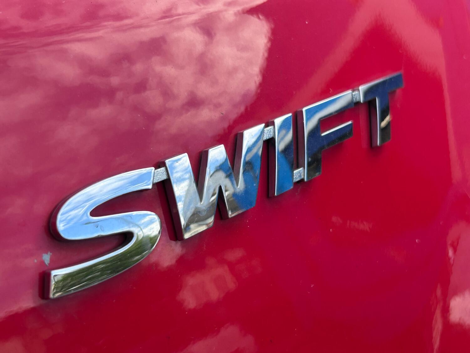 Used Suzuki Swift 2015 for sale - 76120310: Photo 14