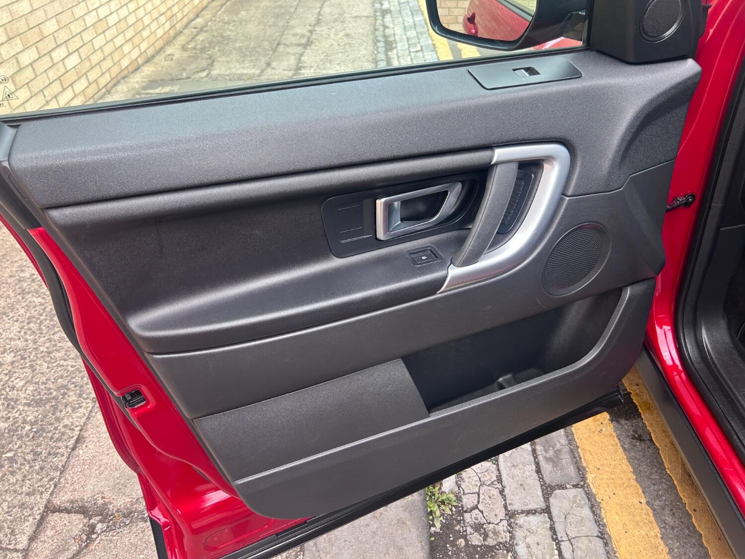 Used Land Rover Discovery Sport 2017 for sale - 77464921: Photo 47