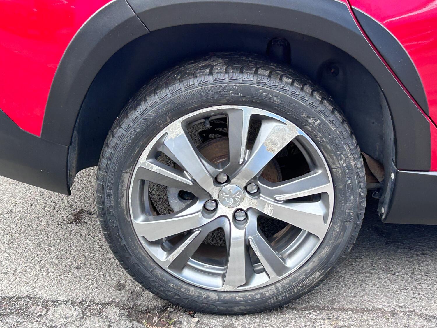 Used Peugeot 2008 2017 for sale - 76369385: Photo 13