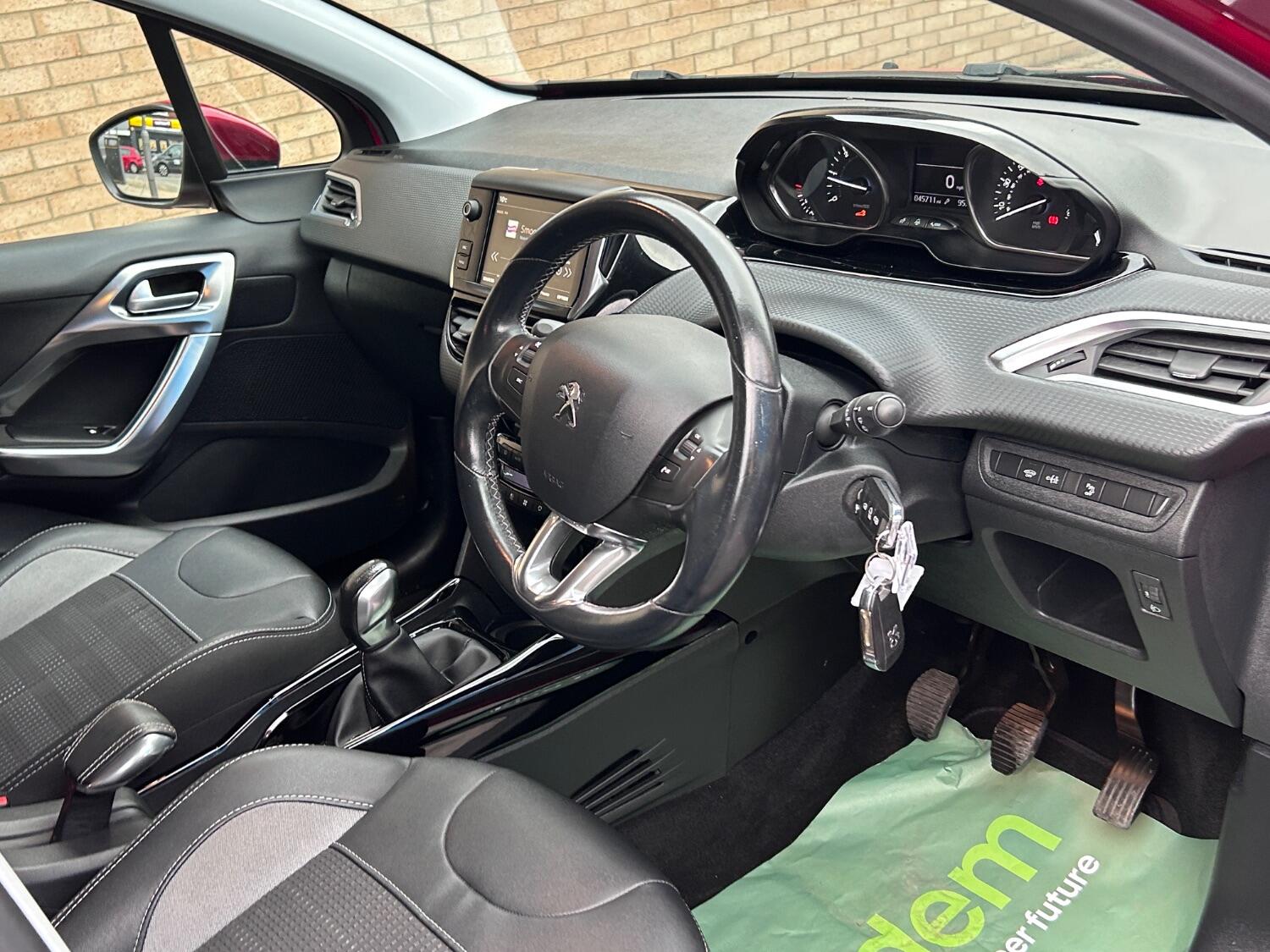 Used Peugeot 2008 2017 for sale - 76369385: Photo 22