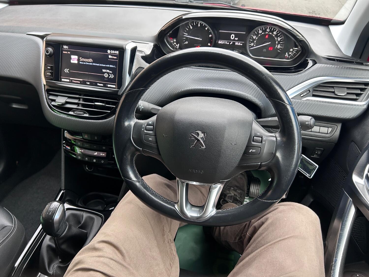 Used Peugeot 2008 2017 for sale - 76369385: Photo 32