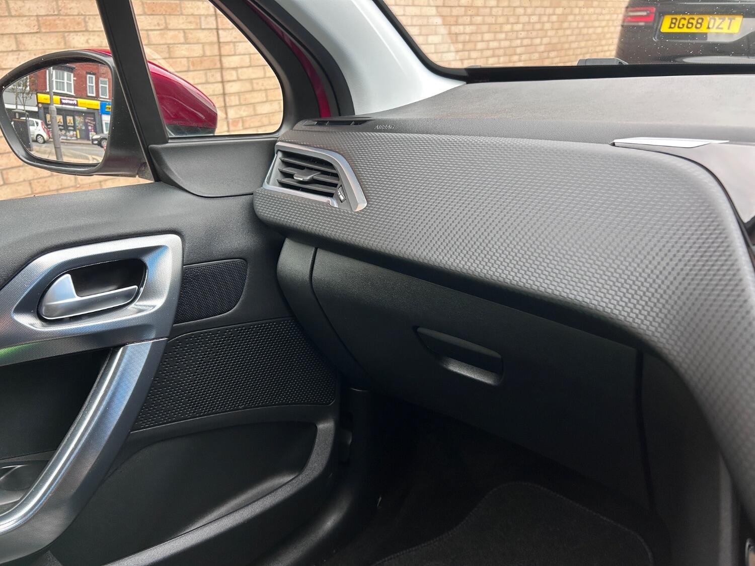 Used Peugeot 2008 2017 for sale - 76369385: Photo 35