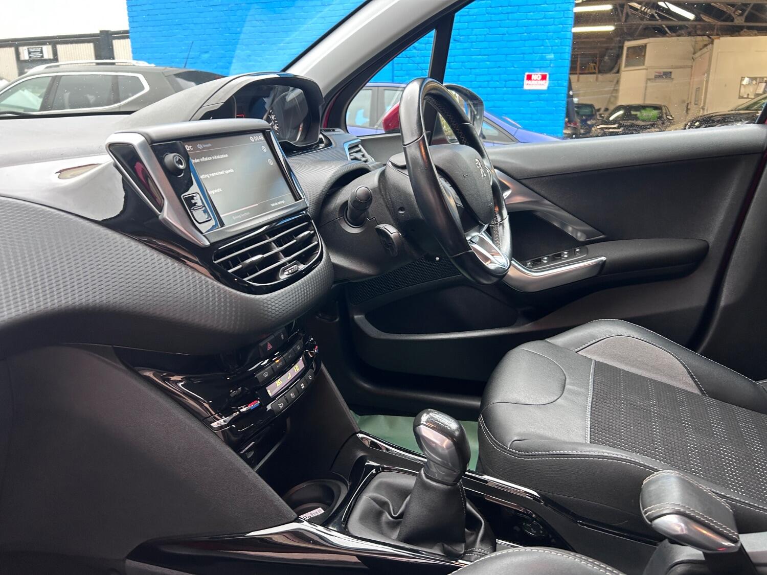 Used Peugeot 2008 2017 for sale - 76369385: Photo 49