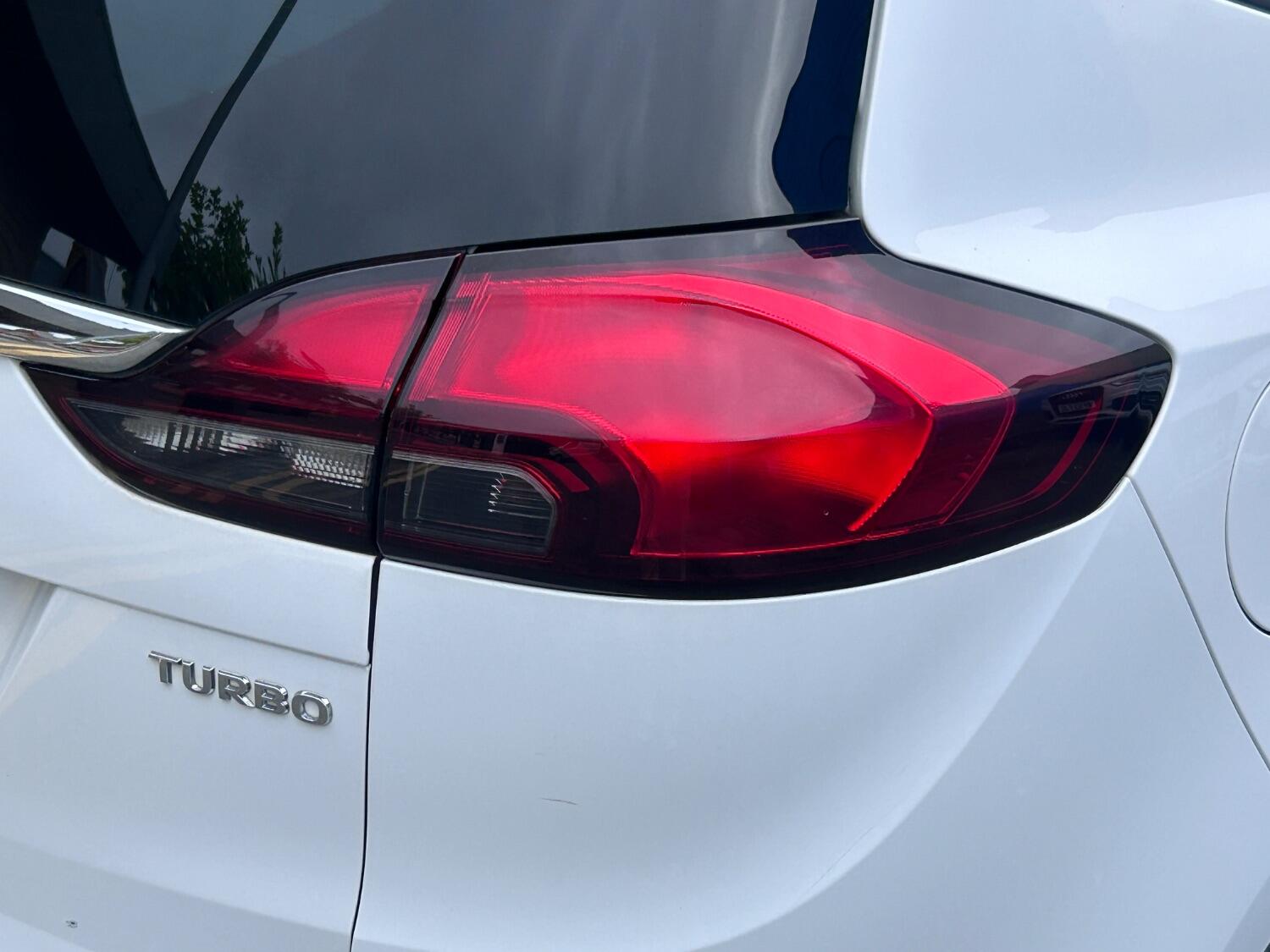 Used Vauxhall Zafira Tourer 2016 for sale - 76769399: Photo 13