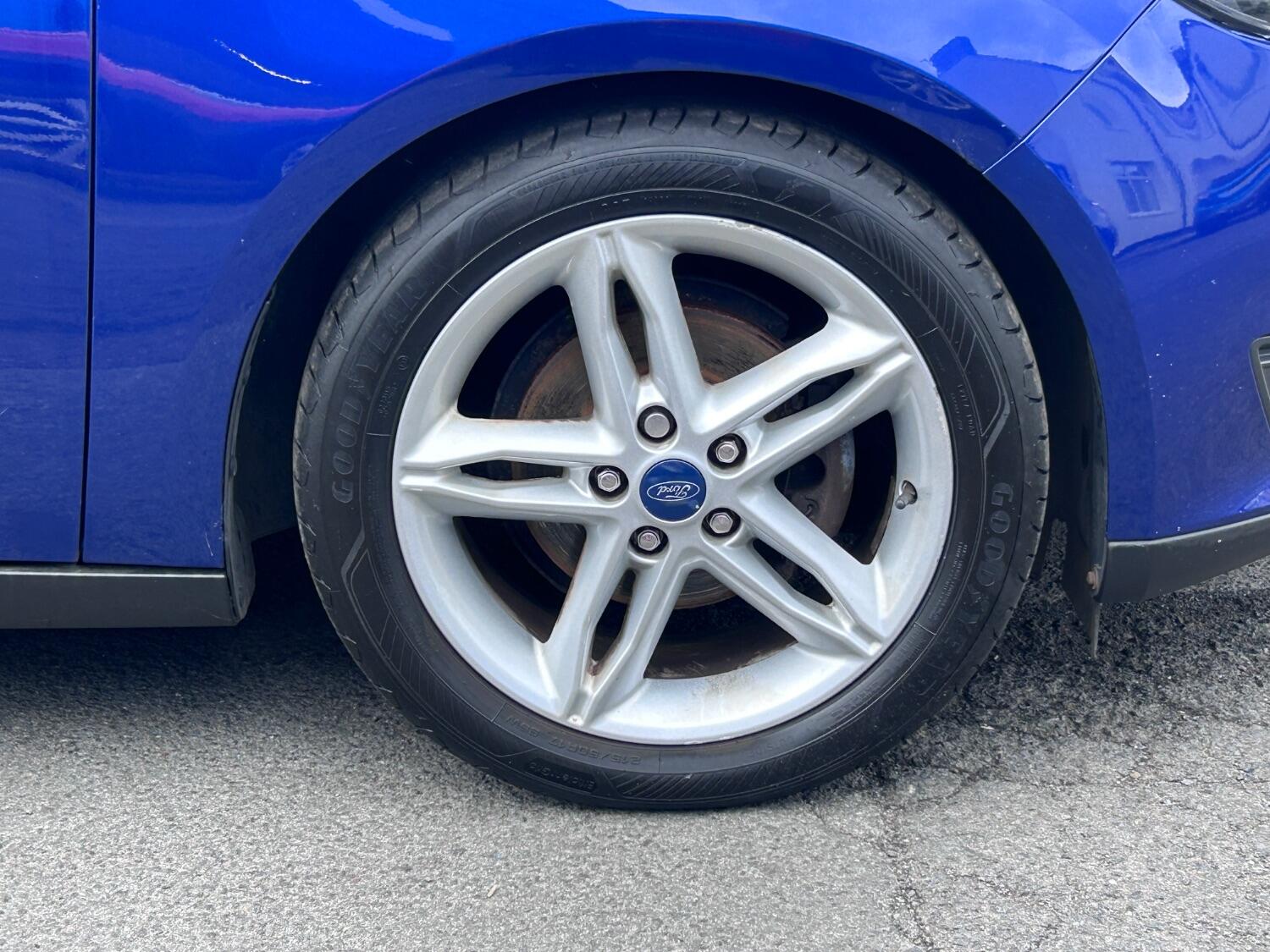 Used Ford Focus 2017 for sale - 76149215: Photo 11