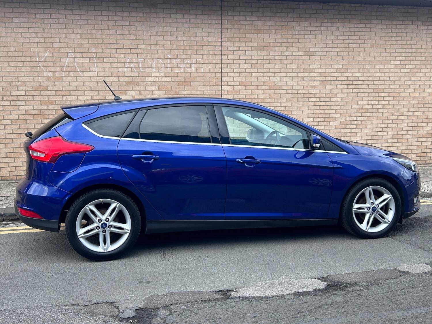 Used Ford Focus 2017 for sale - 76149215: Photo 3