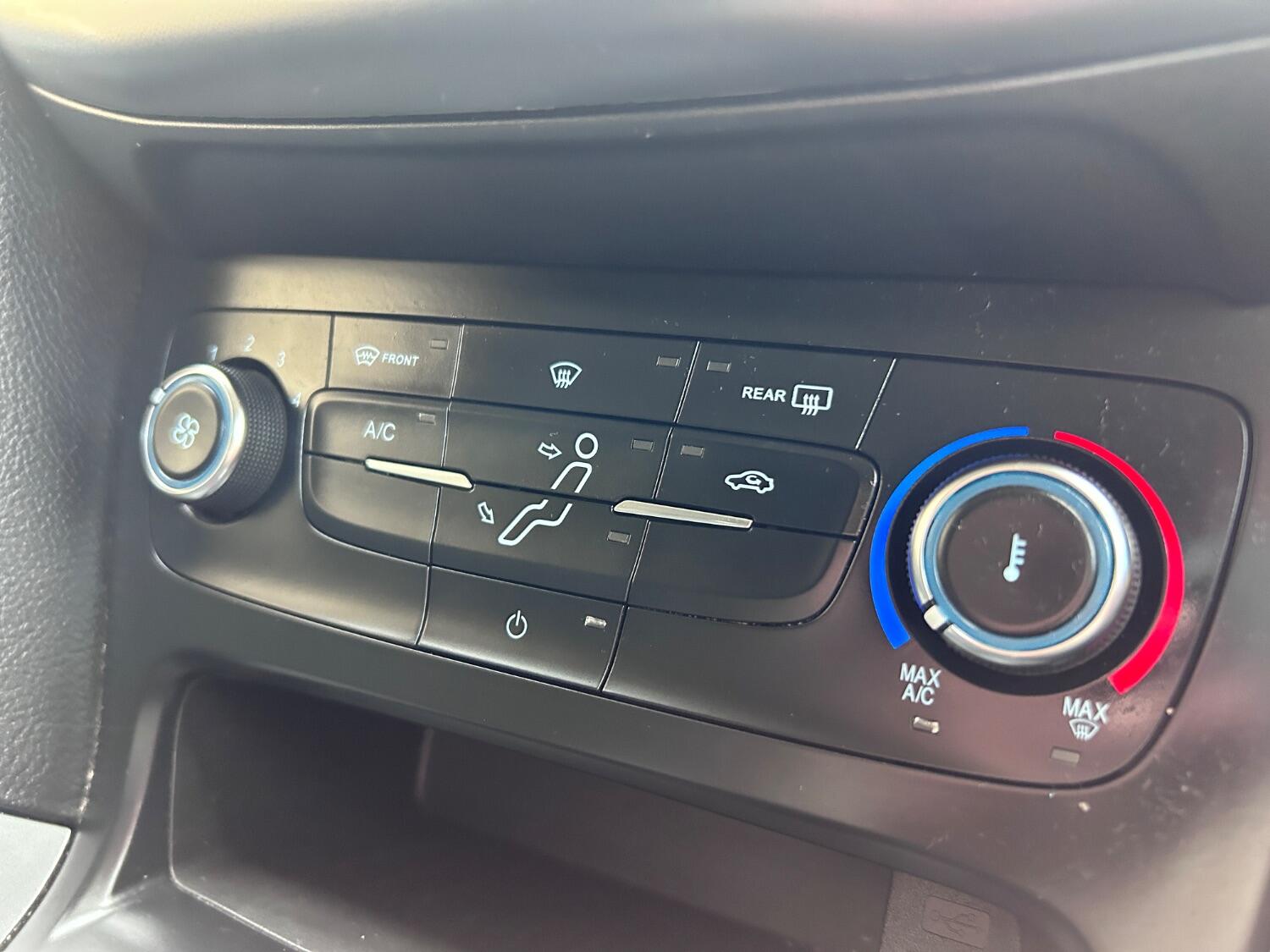 Used Ford Focus 2017 for sale - 76149215: Photo 30
