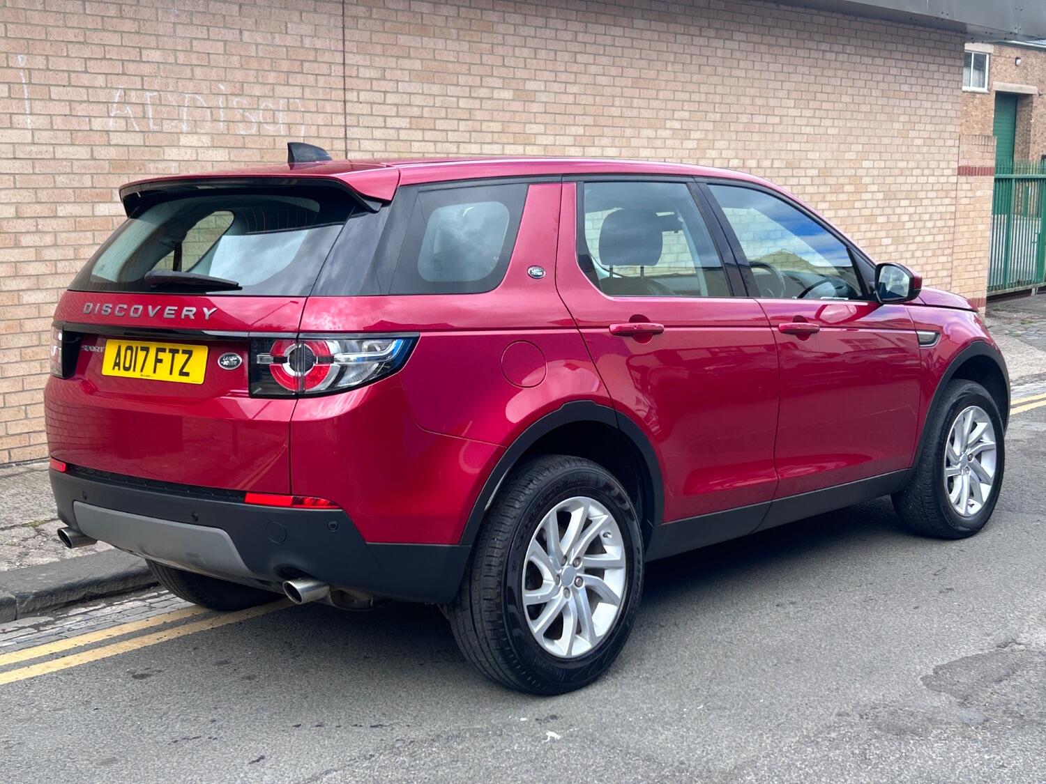 Used Land Rover Discovery Sport 2017 for sale - 76794031: Photo 6