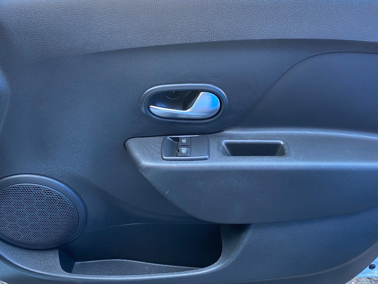 Used Dacia Sandero Stepway 2021 for sale - 76794027: Photo 30