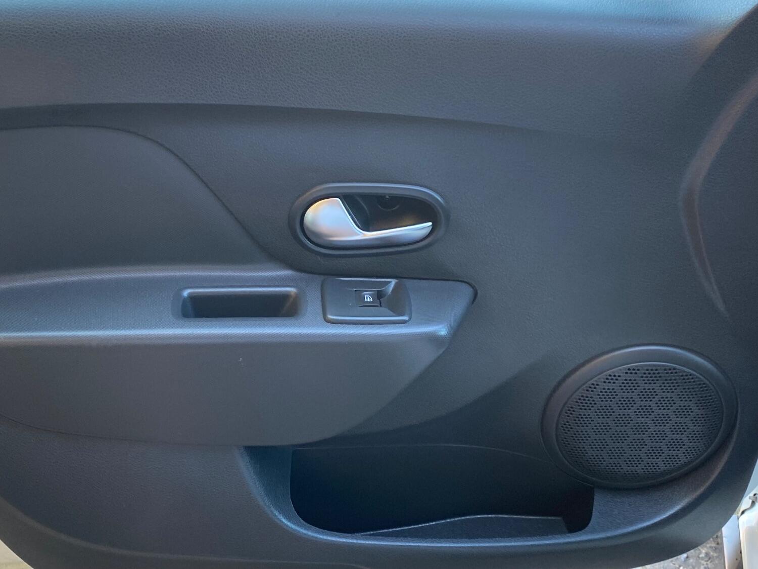 Used Dacia Sandero Stepway 2021 for sale - 76794027: Photo 34