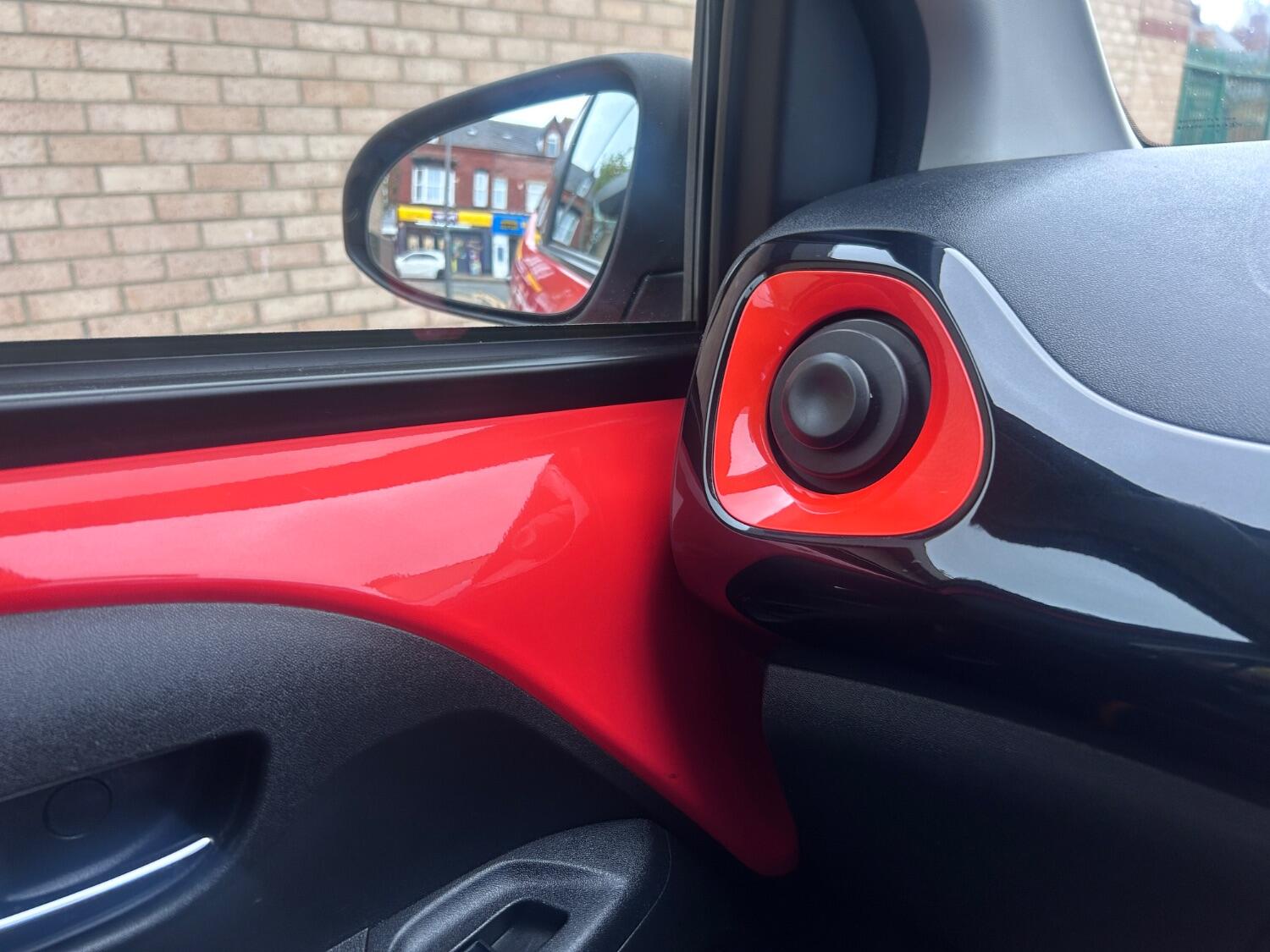 Used Toyota AYGO 2015 for sale - 77464474: Photo 34