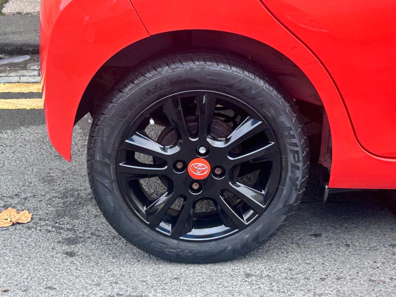 Used Toyota AYGO 2015 for sale - 76324780: Photo 13