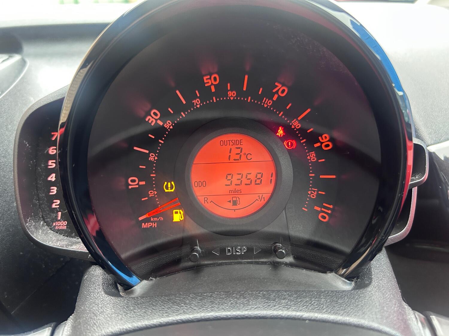 Used Toyota AYGO 2015 for sale - 76324780: Photo 23