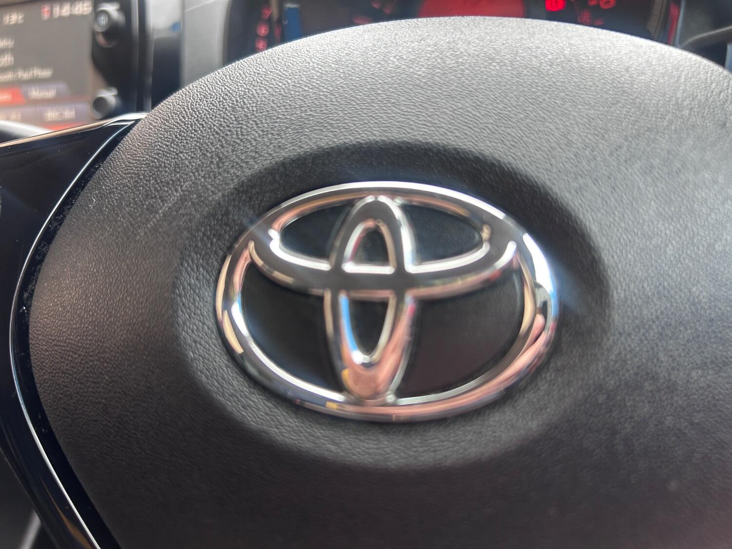 Used Toyota AYGO 2015 for sale - 76324780: Photo 27