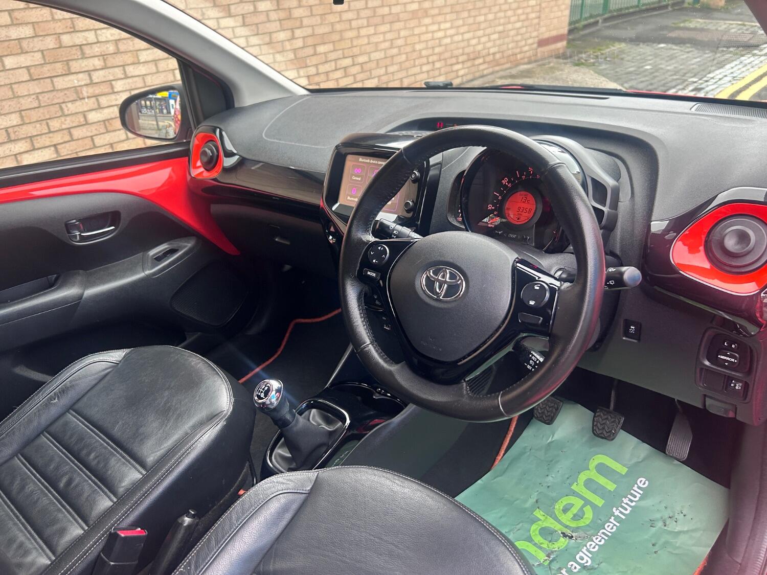 Used Toyota AYGO 2015 for sale - 76324780: Photo 36
