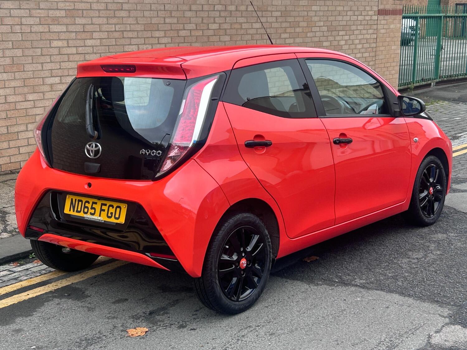 Used Toyota AYGO 2015 for sale - 76324780: Photo 4