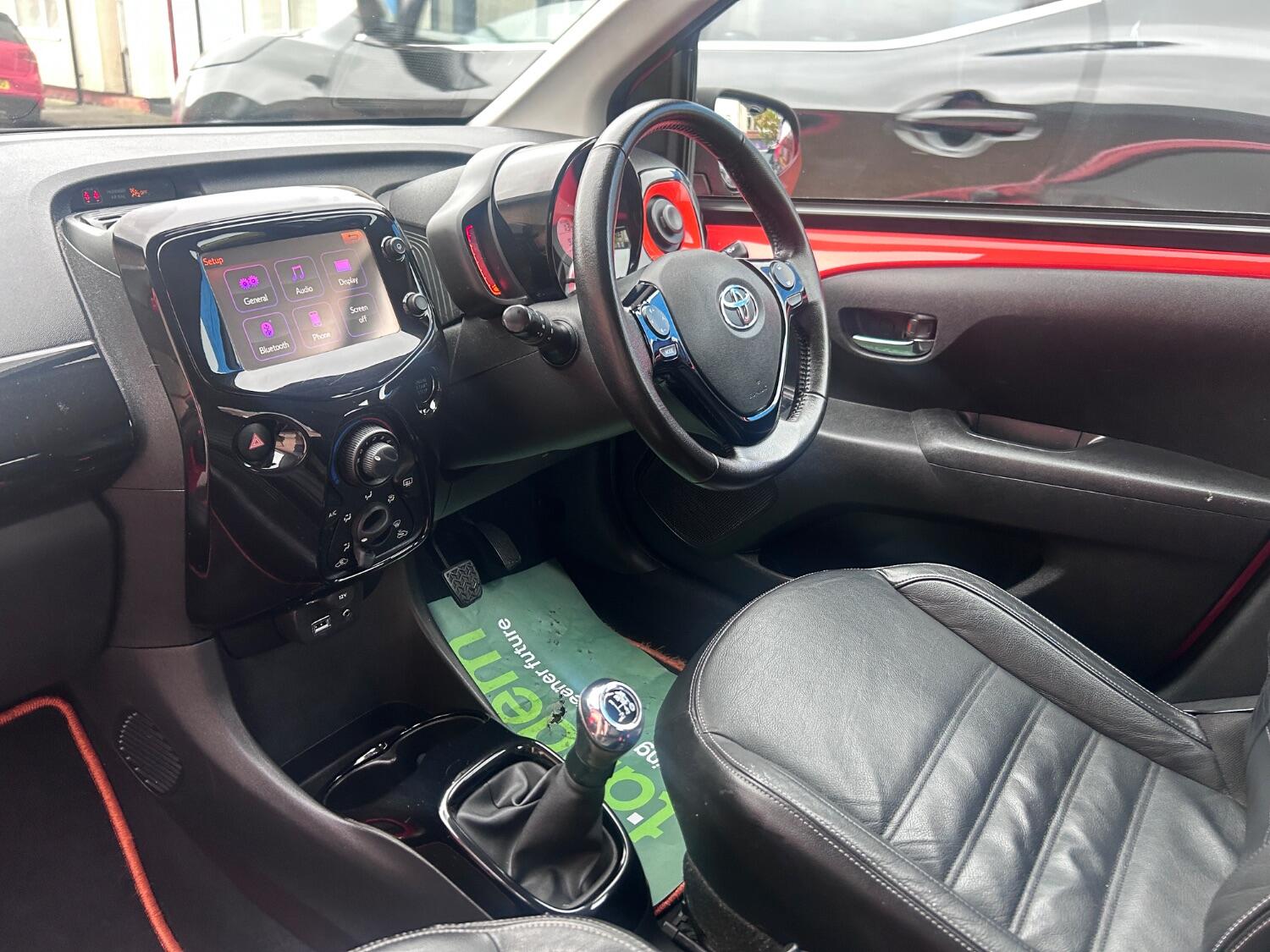 Used Toyota AYGO 2015 for sale - 76324780: Photo 43