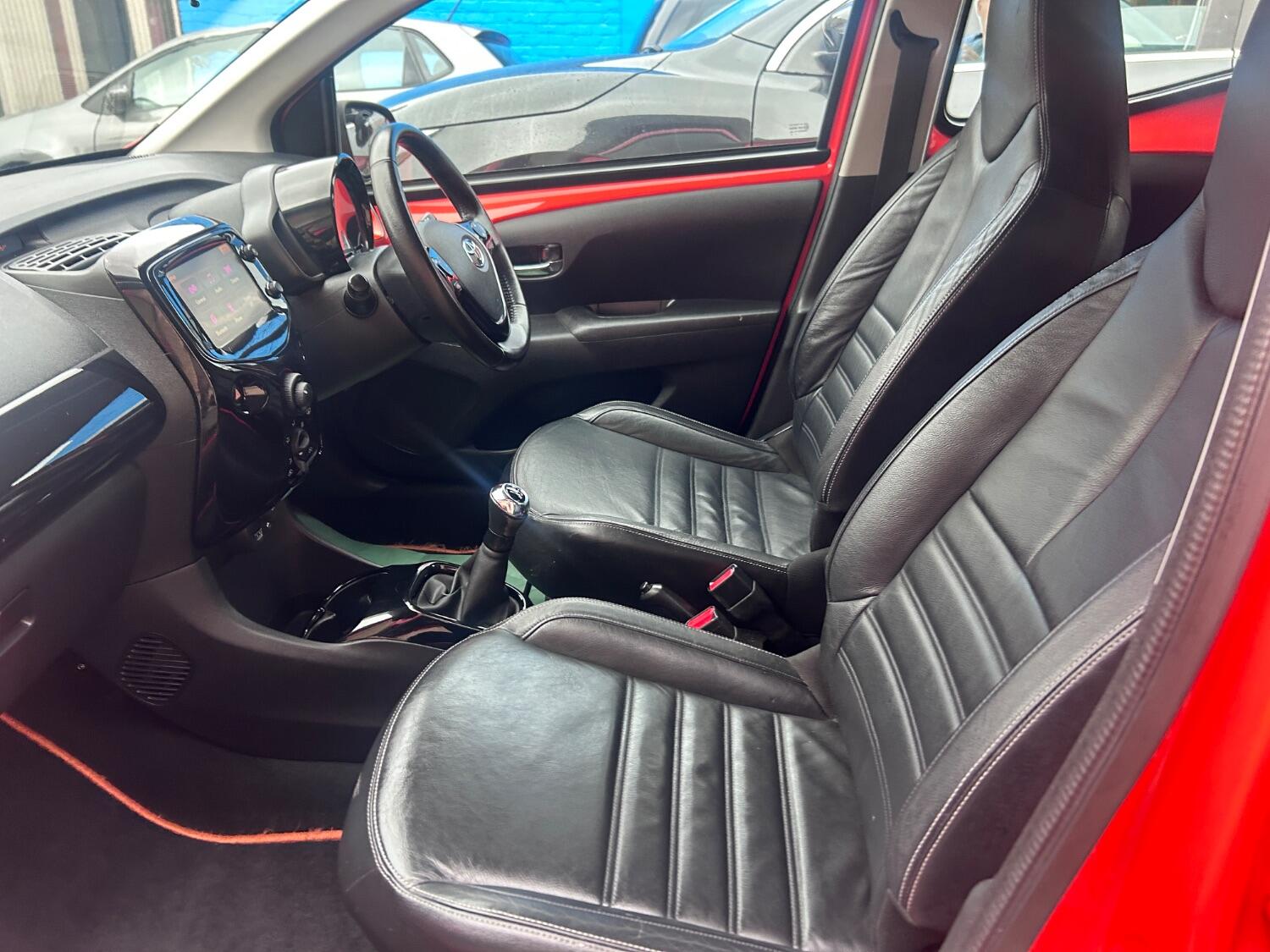 Used Toyota AYGO 2015 for sale - 76324780: Photo 44