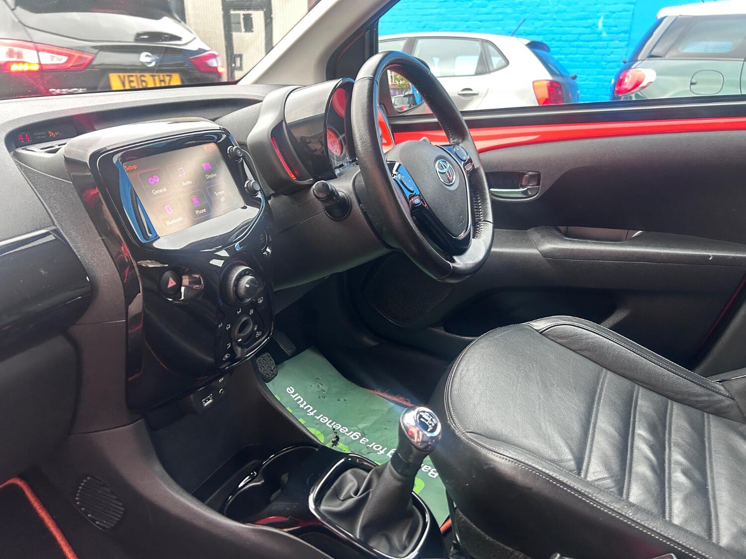 Used Toyota AYGO 2015 for sale - 76324780: Photo 47