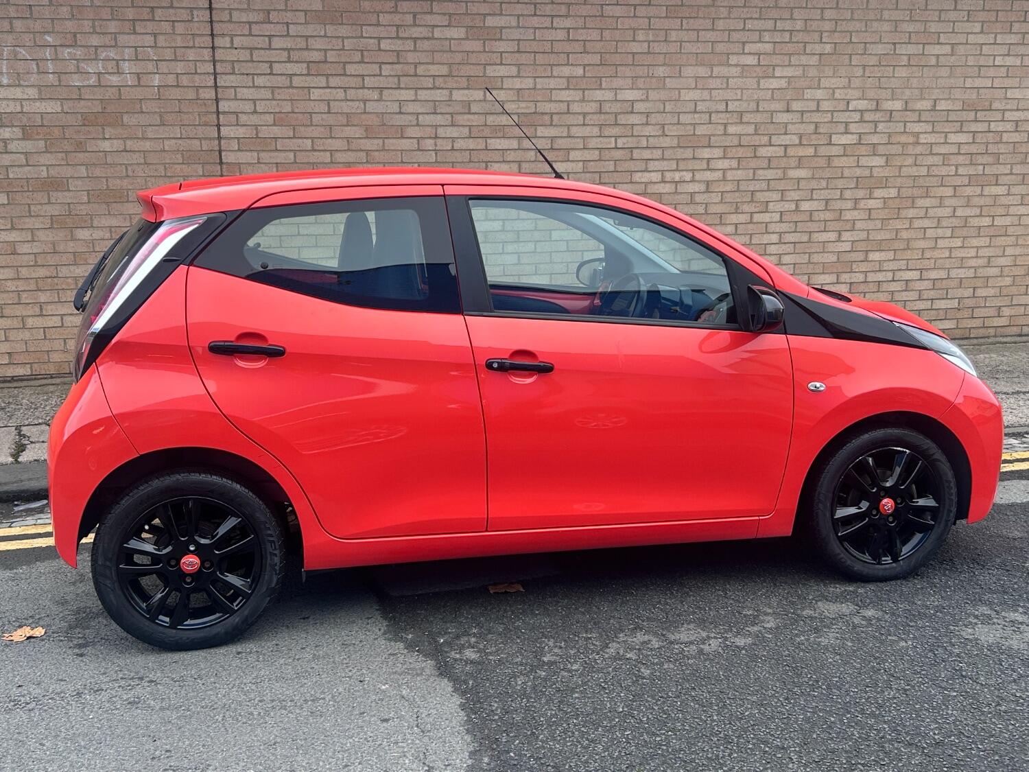 Used Toyota AYGO 2015 for sale - 76324780: Photo 5