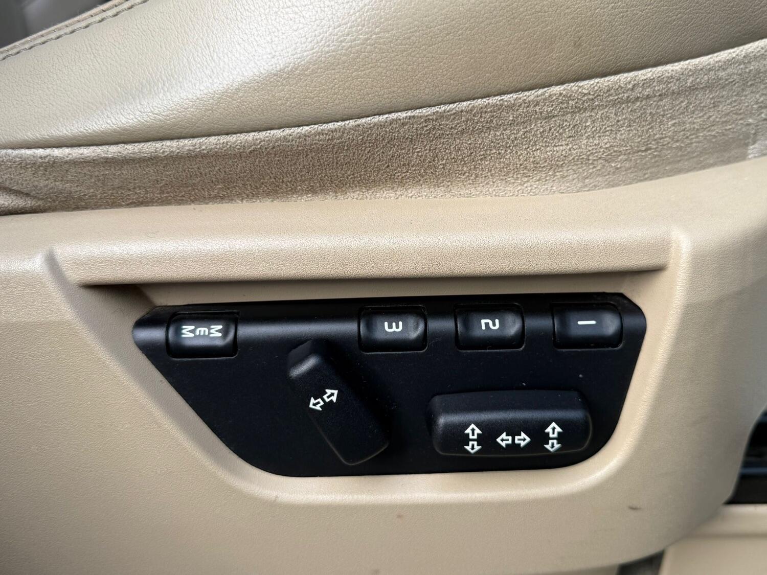 Used Land Rover Freelander 2 2012 for sale - 76250676: Photo 33