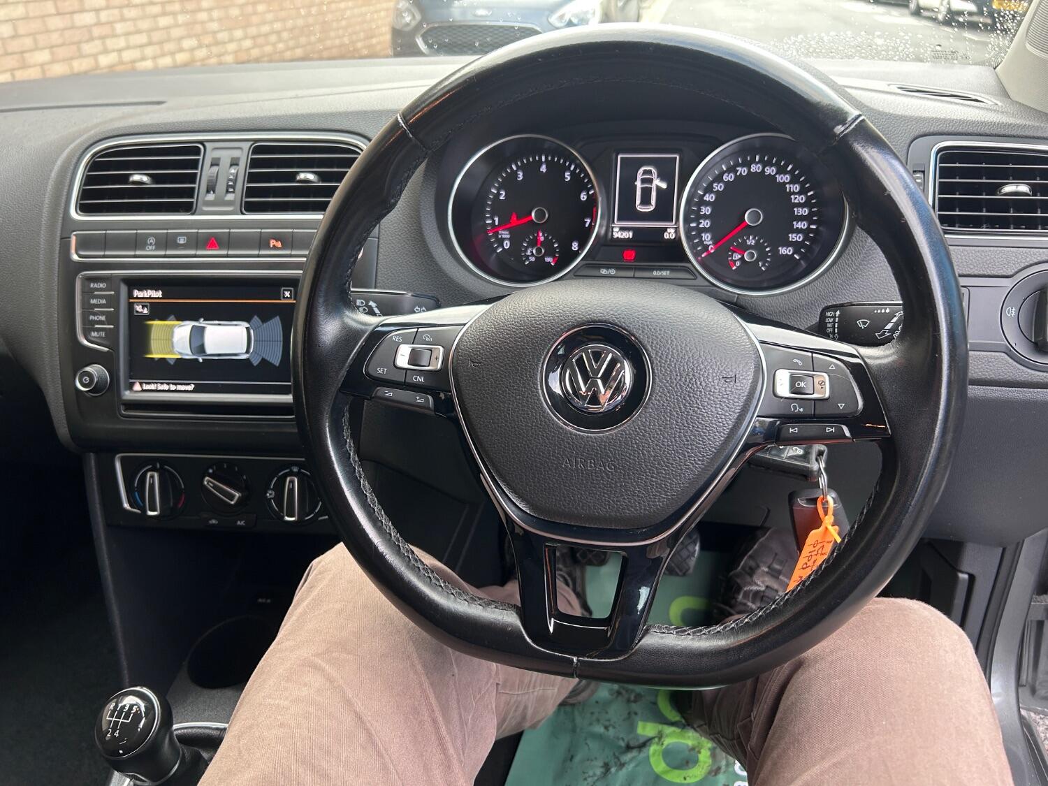 Used Volkswagen Polo 2015 for sale - 76347167: Photo 24