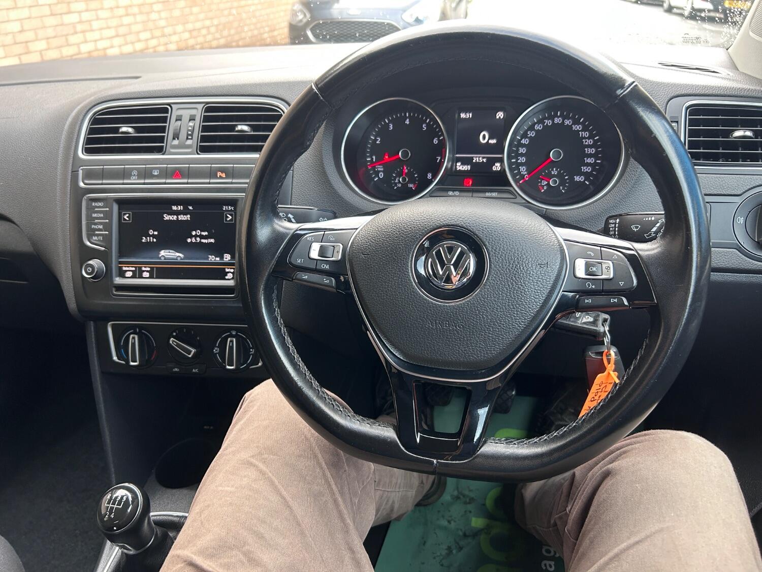 Used Volkswagen Polo 2015 for sale - 76347167: Photo 28